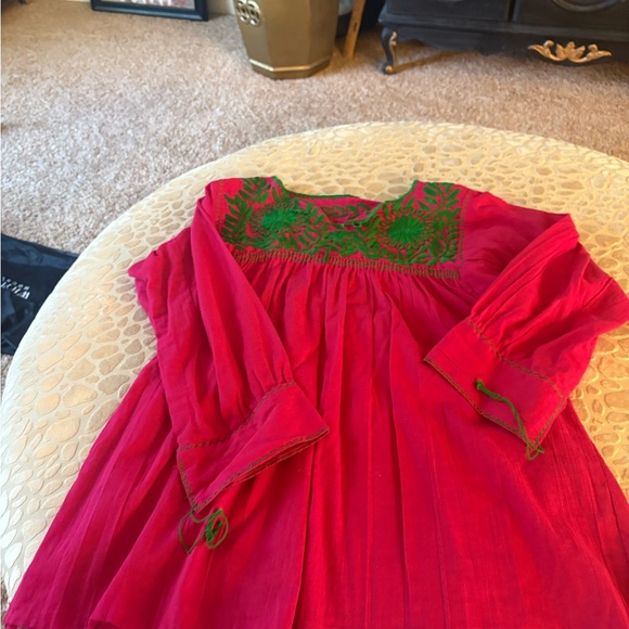 Fiuscha blouse with Green Embroidery - Picture 1 of 3